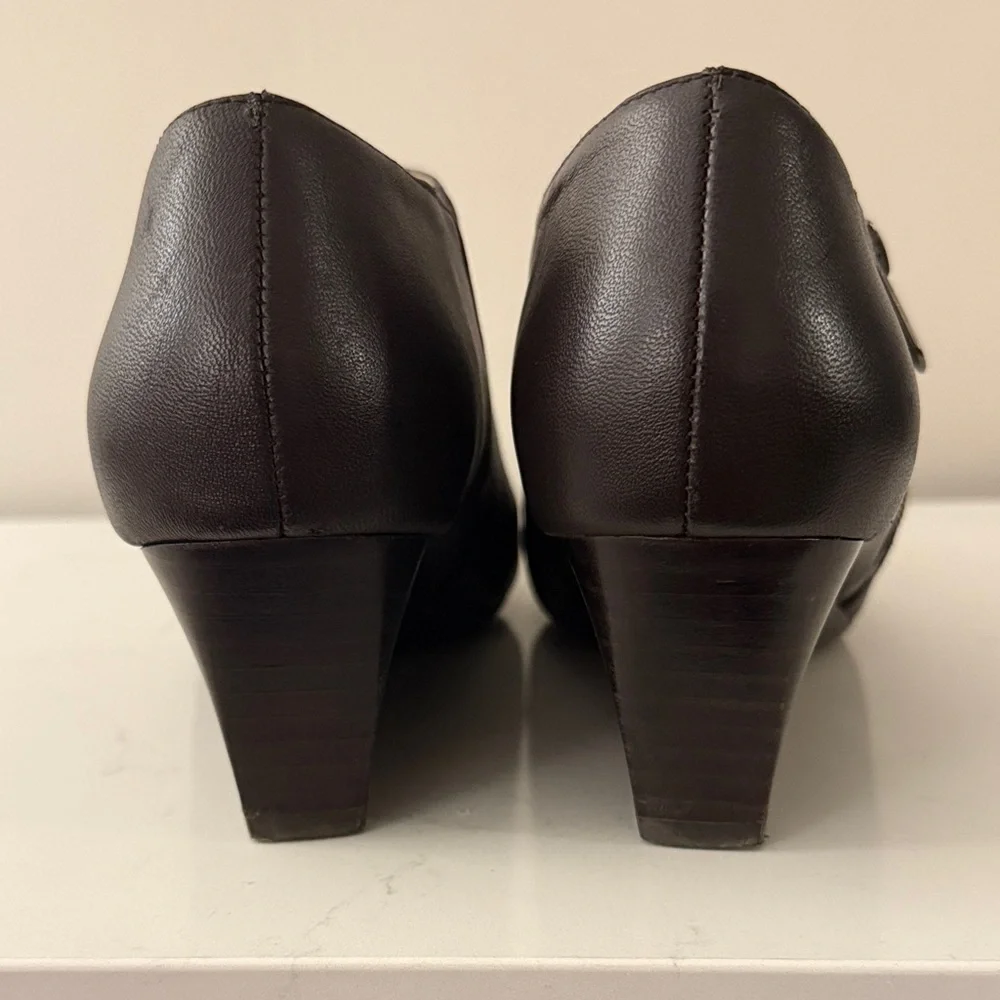 Adrienne Vittadini Leather Brown Wedge Ankle Boots zip up sides 8.5